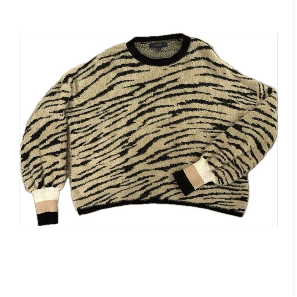 Rachel Roy animal print sweater. Size M